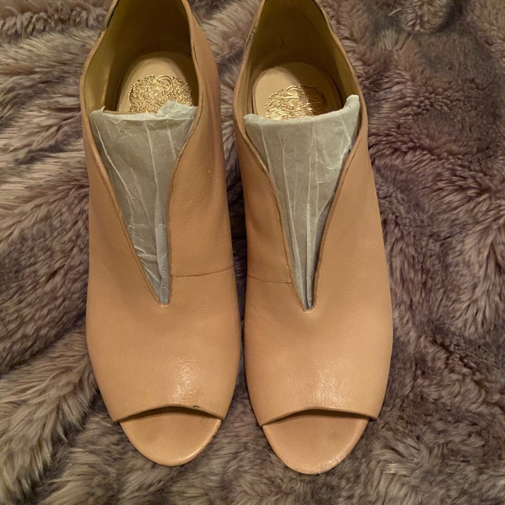 Vince Camuto VC-ANDRITA shoes